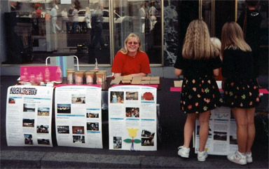 Infostand der Jugendabteilung auf der Zwehrener Bratwurstkirmes 1997