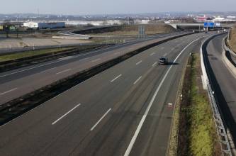 Beobachtungen, Beobachtung: Leere Autobahnen am Lohfeldener Rüssel. | (c) Bernd Günther