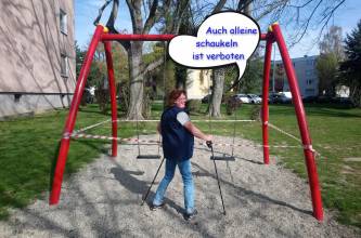 Humor, Grüße von den Freitags-Walkern. - Keine Schaukel... | (c) Heike Focke