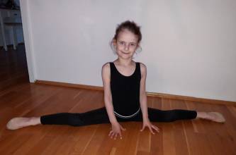 Heimtraining, Melina (5 Jahre). Melina kann das schon ziemlich gut. | (c) Familie Sakschewski