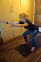 Heimtraining, Abteilung Turnen: Michaela Übungsleiterin Eltern Kind Turnen - Mama-Sohn-Workout Teil 2 | (c) Michaela Schoof
